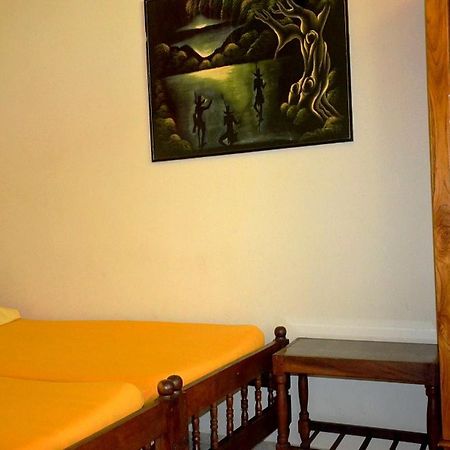 Time N Tide Beach Resort Hikkaduwa Kültér fotó