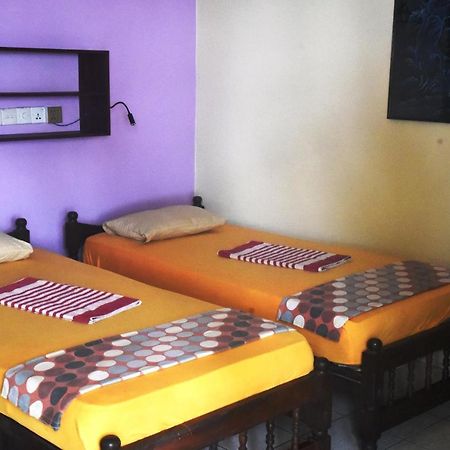 Time N Tide Beach Resort Hikkaduwa Kültér fotó