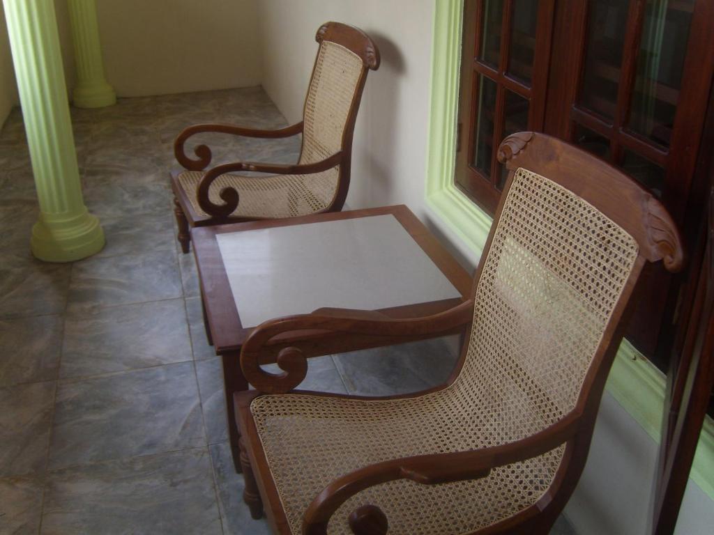 Time N Tide Beach Resort Hikkaduwa Szoba fotó