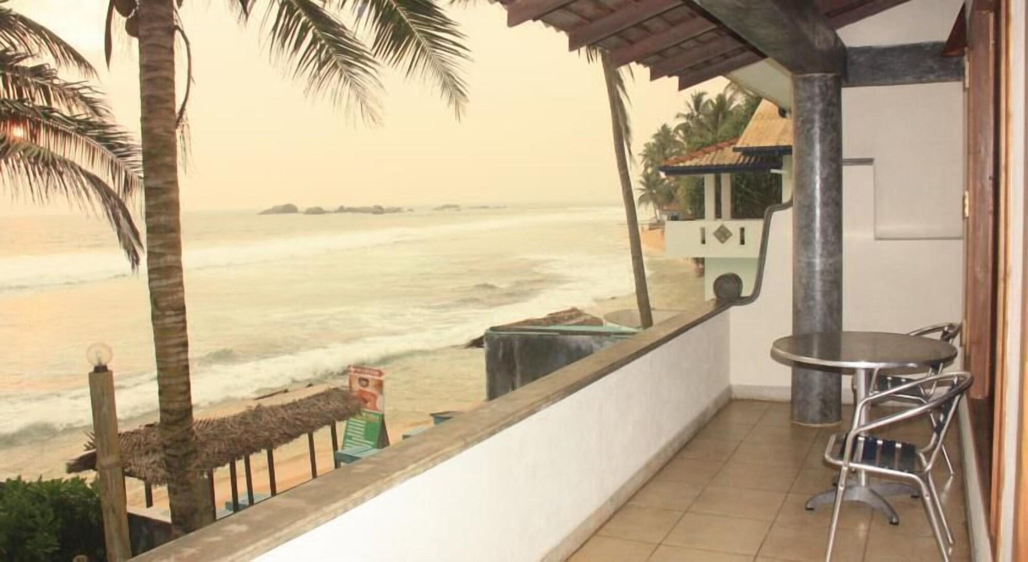 Time N Tide Beach Resort Hikkaduwa Kültér fotó