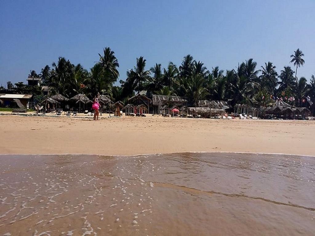 Time N Tide Beach Resort Hikkaduwa Kültér fotó