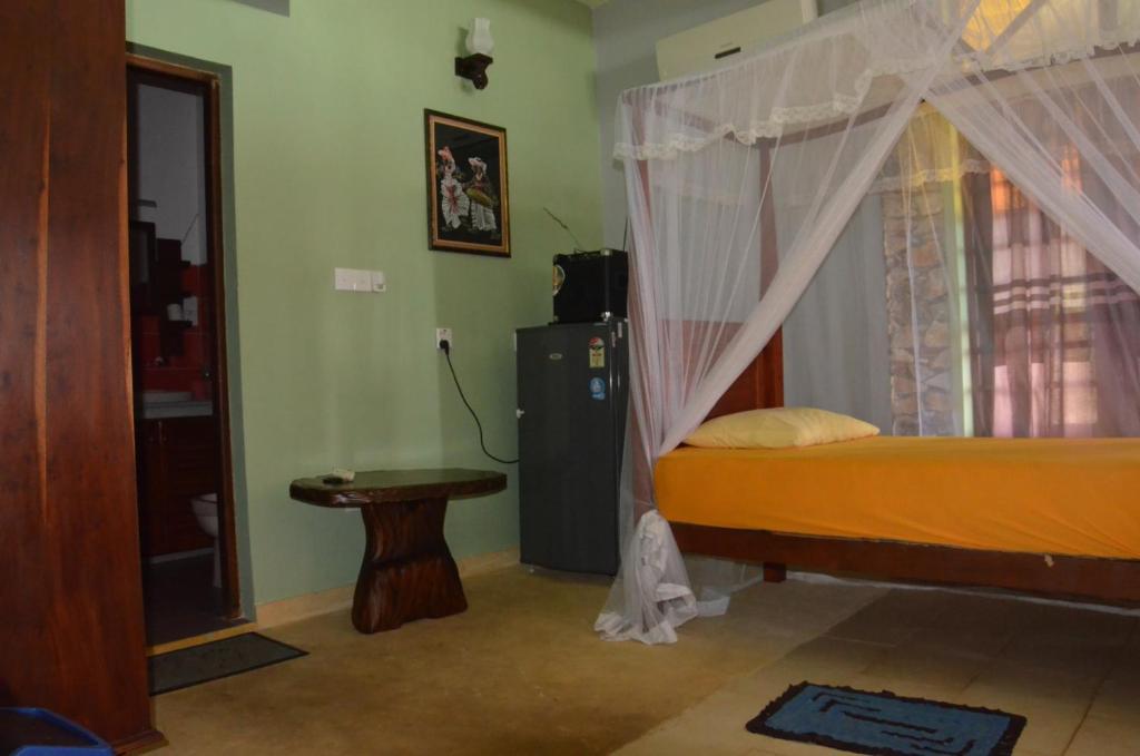 Time N Tide Beach Resort Hikkaduwa Szoba fotó