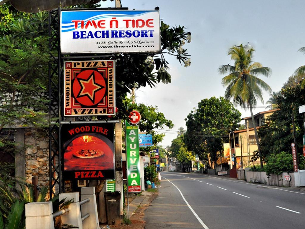Time N Tide Beach Resort Hikkaduwa Kültér fotó