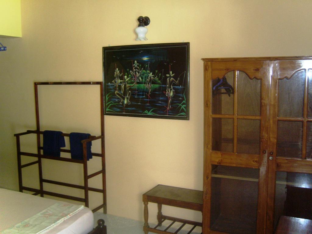 Time N Tide Beach Resort Hikkaduwa Kültér fotó