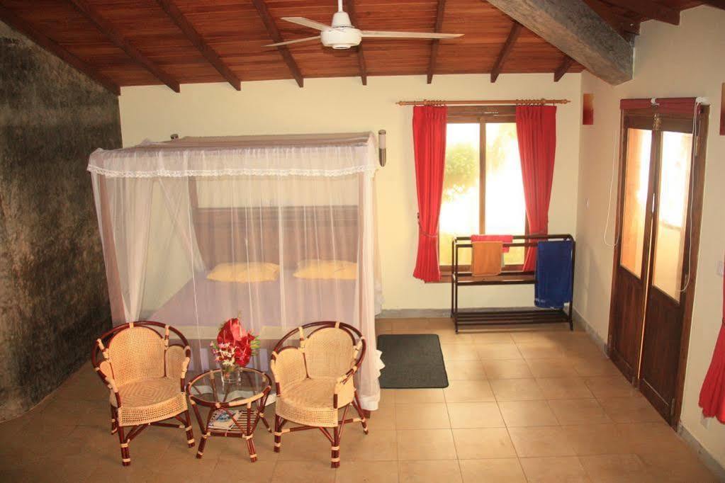 Time N Tide Beach Resort Hikkaduwa Kültér fotó